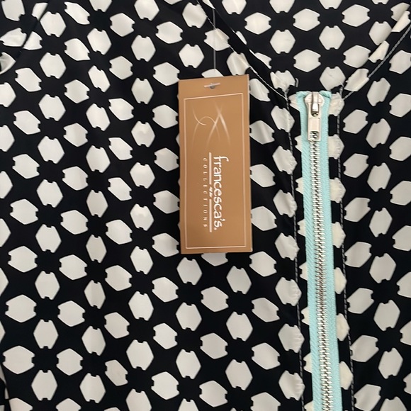 Black and white long sleeve dress - Picture 2 of 3